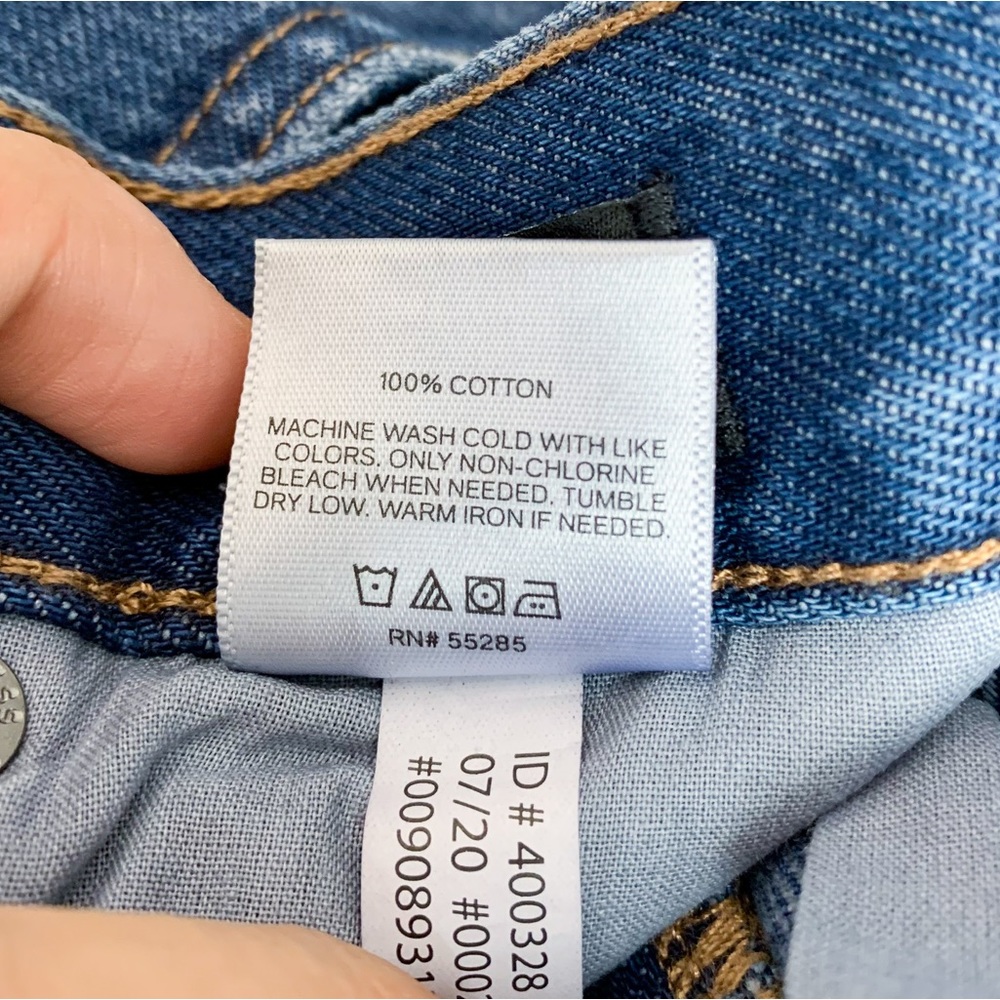 Express Medium Wash Straight Leg Dad Jean Denim - Picture 9 of 10